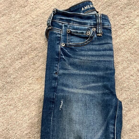 COPY - American Eagle Size 2 Women’s Jeans - Picture 2 of 7